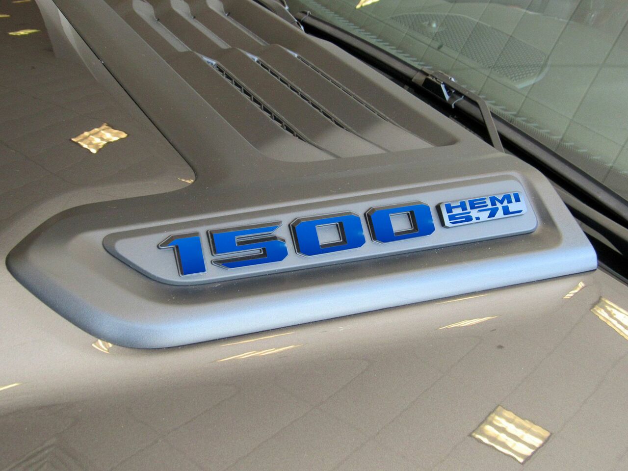 1500 HEMI 5.7L Sport Performance Hood Emblem Overlay Decals - Ram19:HEMI57-B-SportHood-01-  DRIVEN - 6