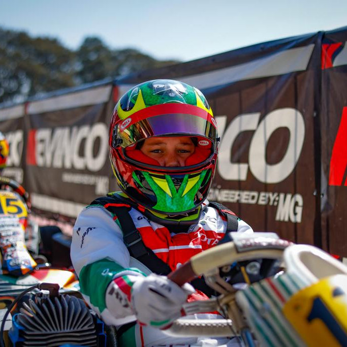 BELL | Custom & Bespoke | Racing Helmet Paint Job - ----  DRIVEN - 4