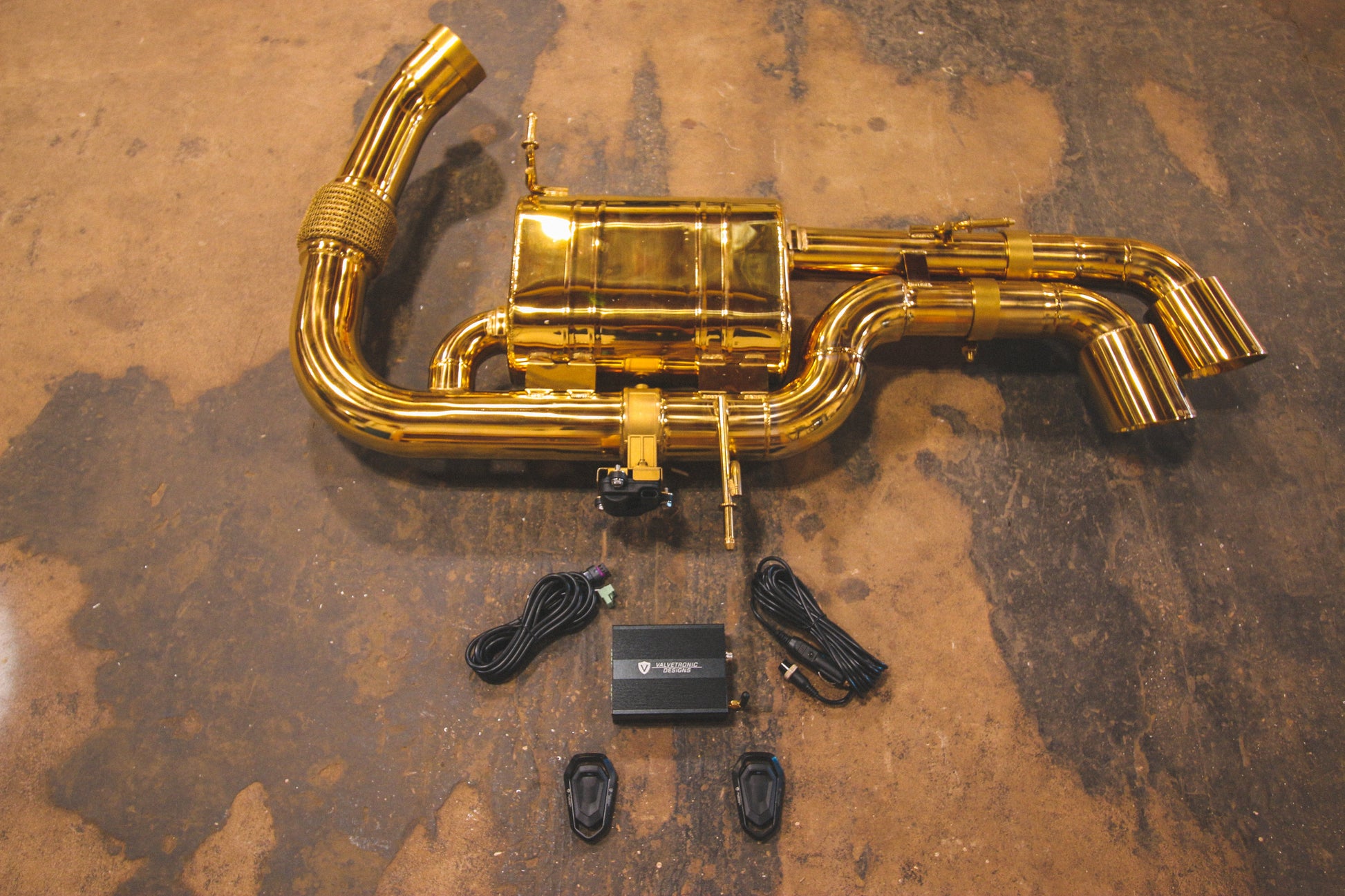 BMW i8 Valved Sport Exhaust System - BMW.I8.VSES.AG-BMW.I8.VSES.TI-BMW.I8.VSES.FF.AG-BMW.I8.VSES.FF.TI-  DRIVEN - 1