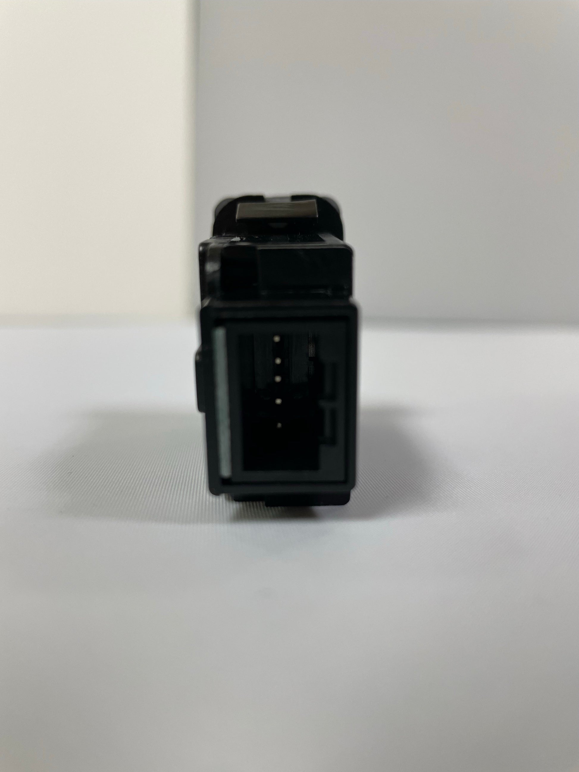 TALL “RECTANGLE” SWITCH - GO-412-GO-413-GO-414-GO-415-GO-416-  DRIVEN - 13