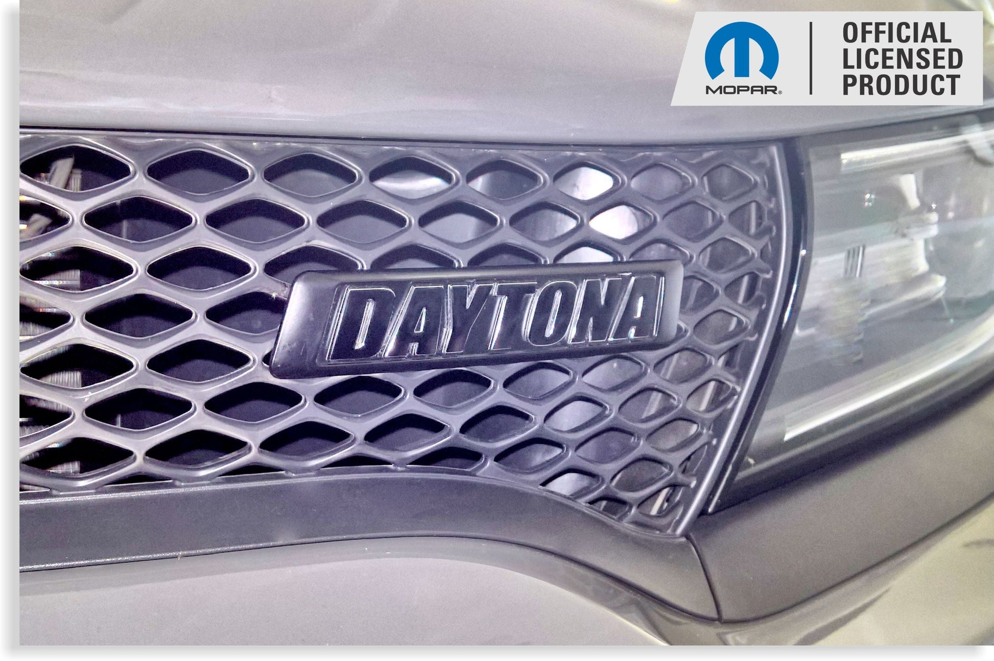 DAYTONA Grille Emblem Overlay Decal   - 17-23 Charger Daytona - Charger17:Daytona-G-01-Charger17:Daytona-G-03-Charger17:Daytona-G-02-Charger17:Daytona-G-04-Charger17:Daytona-G-05-  DRIVEN - 4