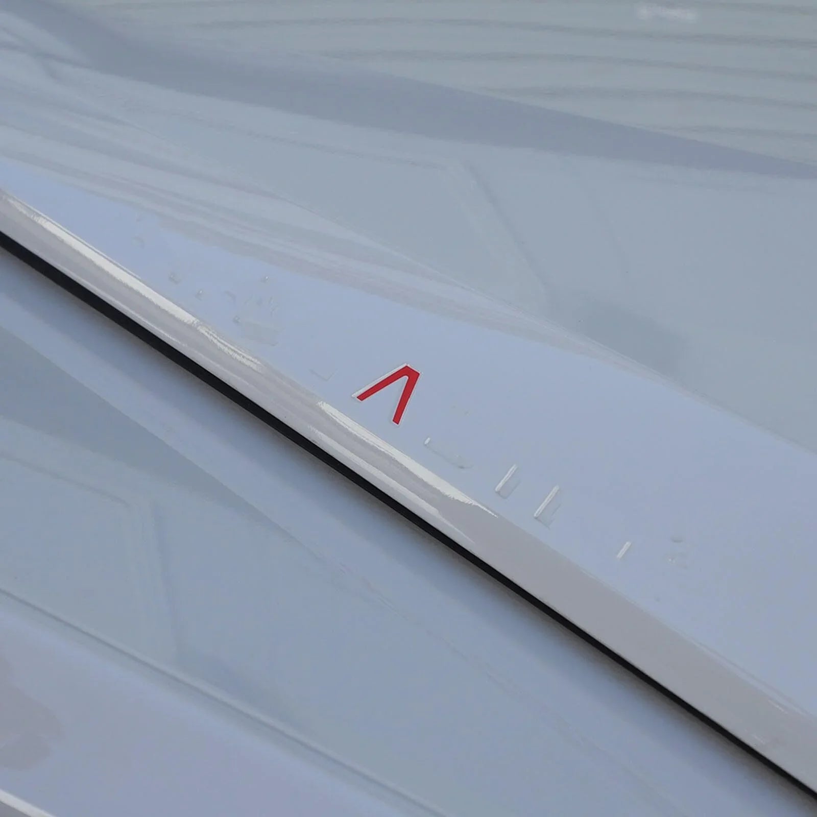 Lambda Hood Overlays - 2024+ Grenadier - 24GRENADIERST-GB-24GRENADIERST-MB-24GRENADIERTG-RD-24GRENADIERST-CODE-24GRENADIERST-CODETP-  DRIVEN - 4