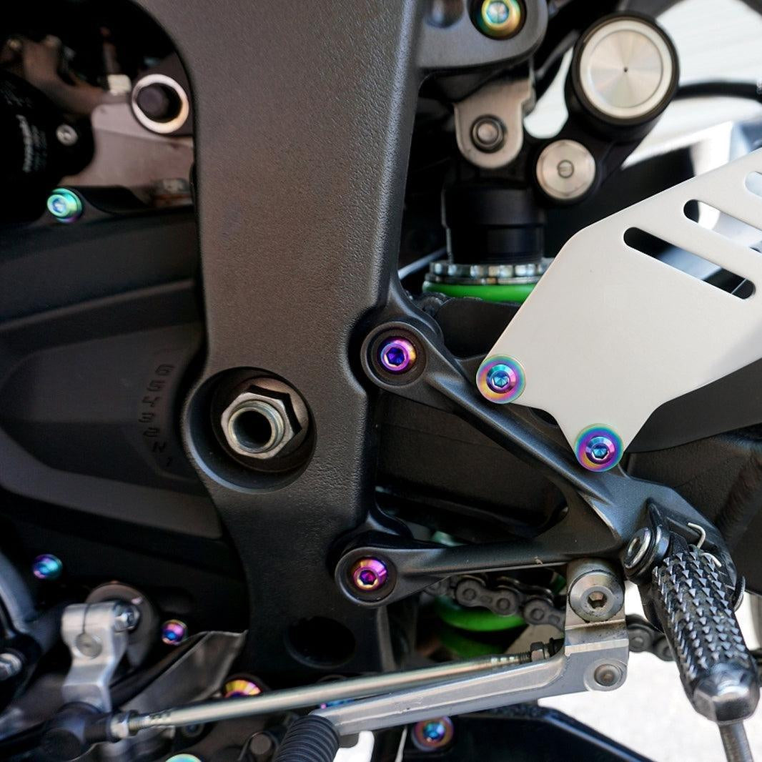 ZSPEC Titanium Dress Up Bolts® Fastener Kit for the Kawasaki Ninja 636 ZX6R - ZSD-204081-ZSD-204098-ZSD-204104-ZSD-204111-ZSD-204128-  DRIVEN - 7
