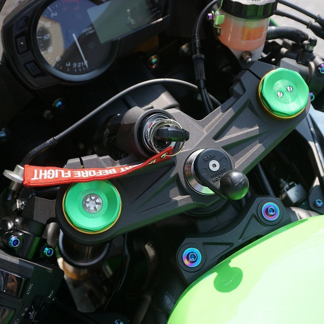 ZSPEC Titanium Dress Up Bolts® Fastener Kit for the Kawasaki Ninja 636 ZX6R - ZSD-204081-ZSD-204098-ZSD-204104-ZSD-204111-ZSD-204128-  DRIVEN - 6